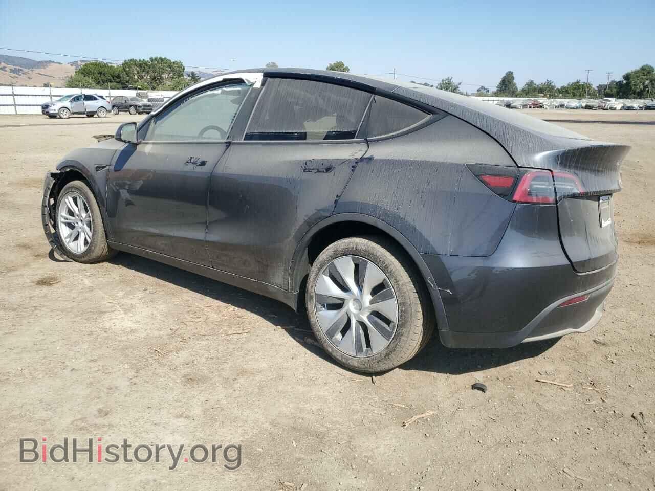 2024 TESLA MODEL Y - VIN: 7SAYGAEE2RF006196 - Фото 2