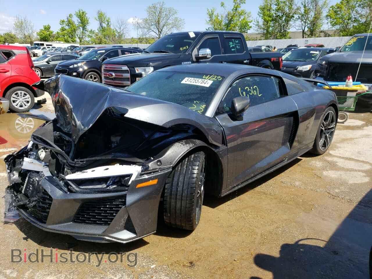 Photo WUAKBAFX7M7900472 - AUDI R8 2021