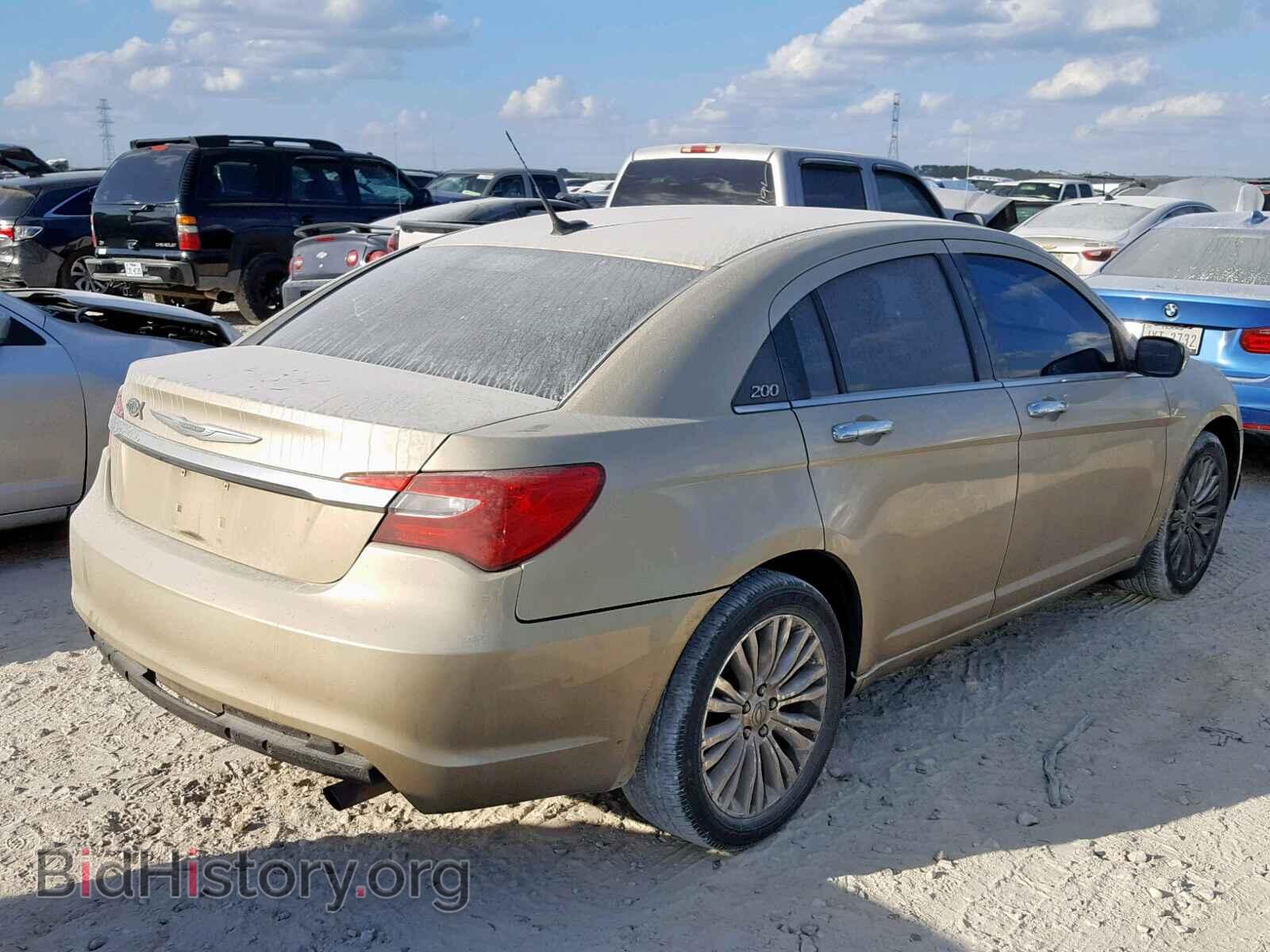 2011 CHRYSLER 200 - VIN: 1C3BC2FB8BN519814 - Фото 4