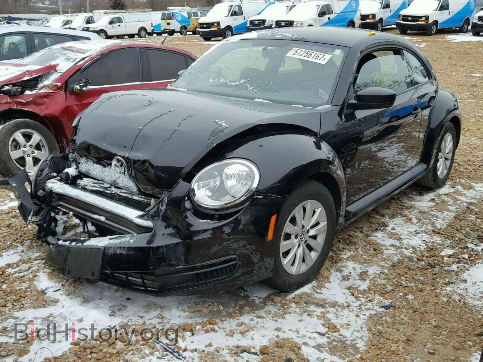 2014 VOLKSWAGEN BEETLE - VIN: 3VWFP7AT3EM607163 - Фото 2