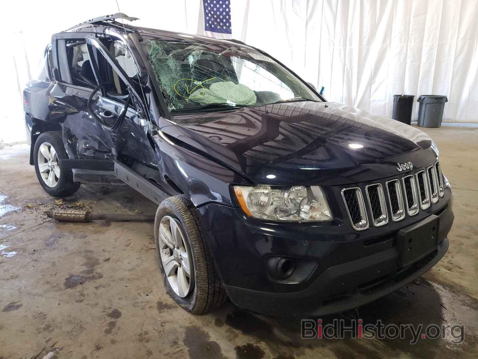 Photo 1J4NF1FB2BD164245 - JEEP COMPASS 2011