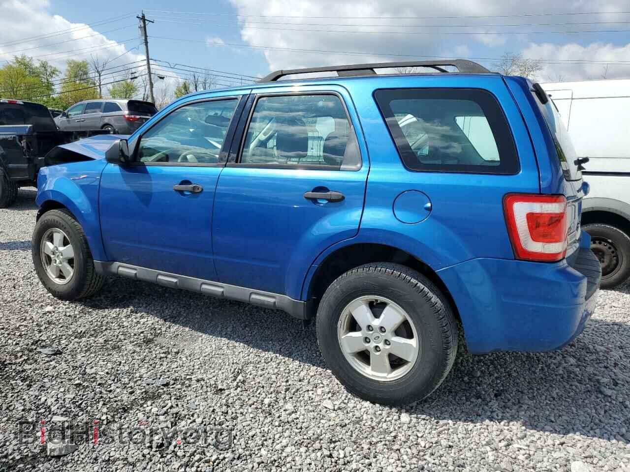 2011 FORD ESCAPE - VIN: 1FMCU0C72BKC40843 - Photo 2