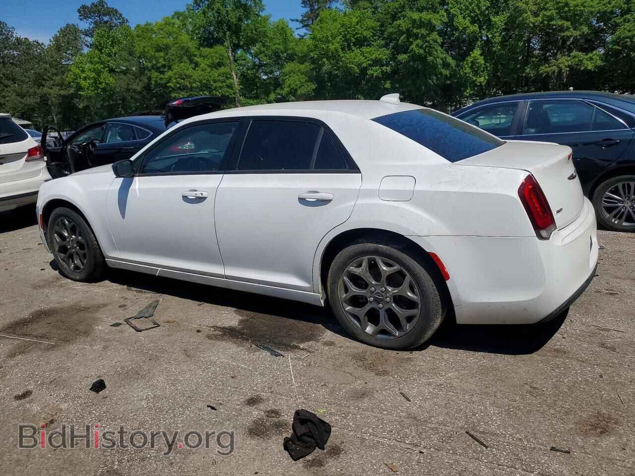 2018 CHRYSLER 300 - VIN: 2C3CCARG8JH309128 - Фото 2