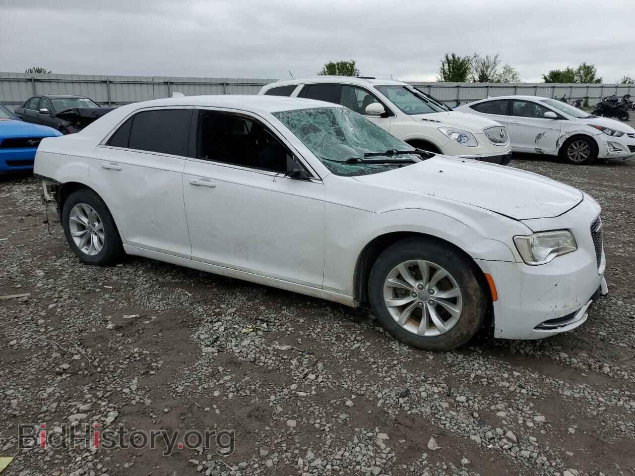 2016 CHRYSLER 300 - VIN: 2C3CCAAGXGH238289 - Фото 4