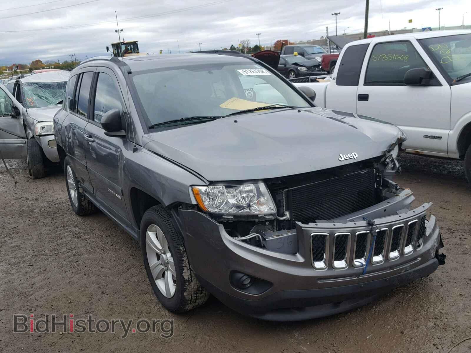 Photo 1J4NF1FB4BD279686 - JEEP COMPASS SP 2011