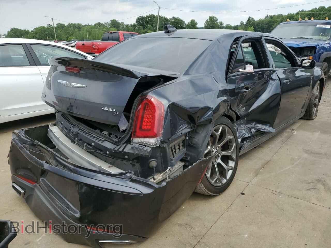 2018 CHRYSLER 300 - VIN: 2C3CCABT3JH137324 - Фото 9