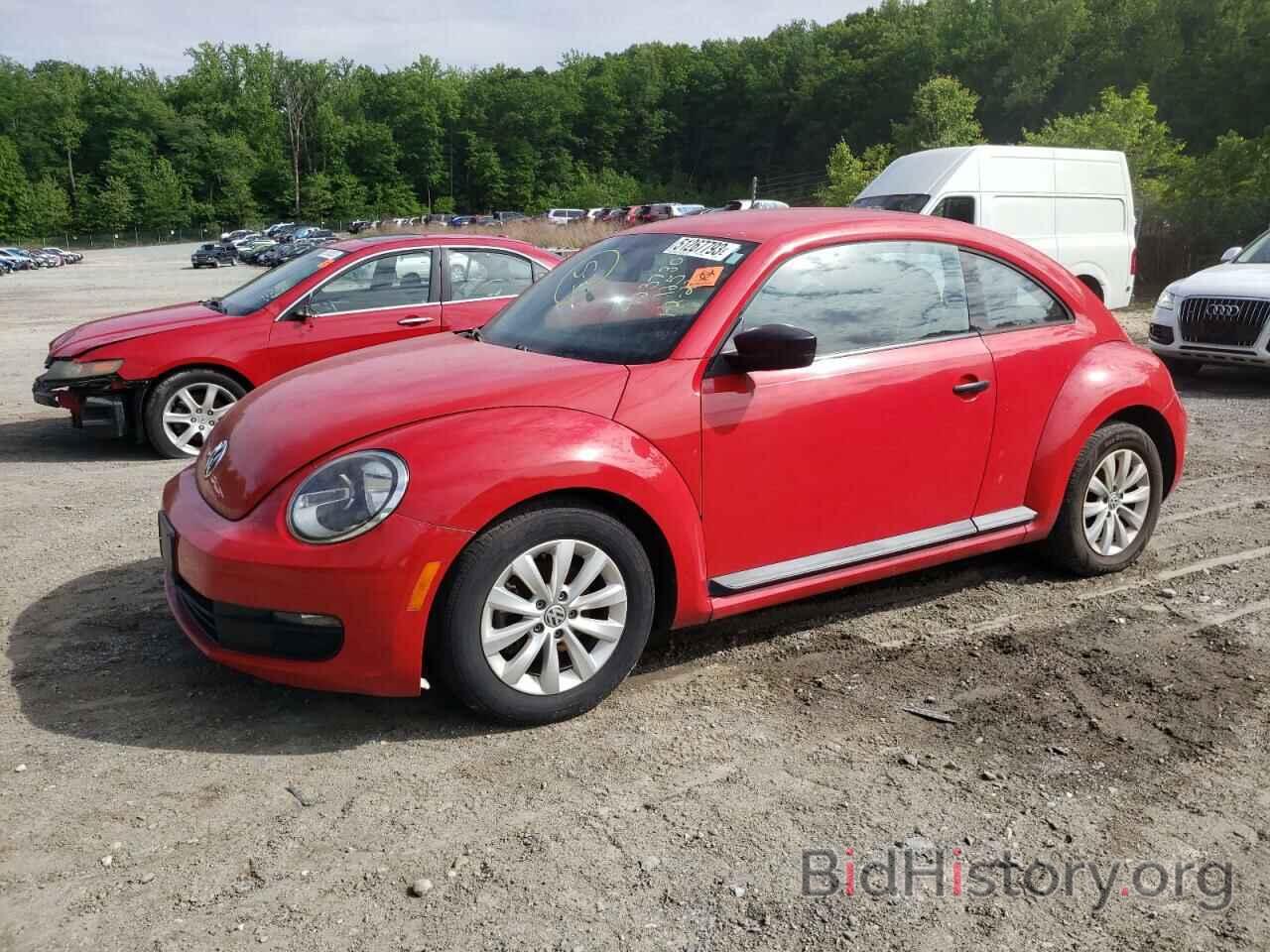 Photo 3VWF17AT1EM654273 - VOLKSWAGEN BEETLE 2014