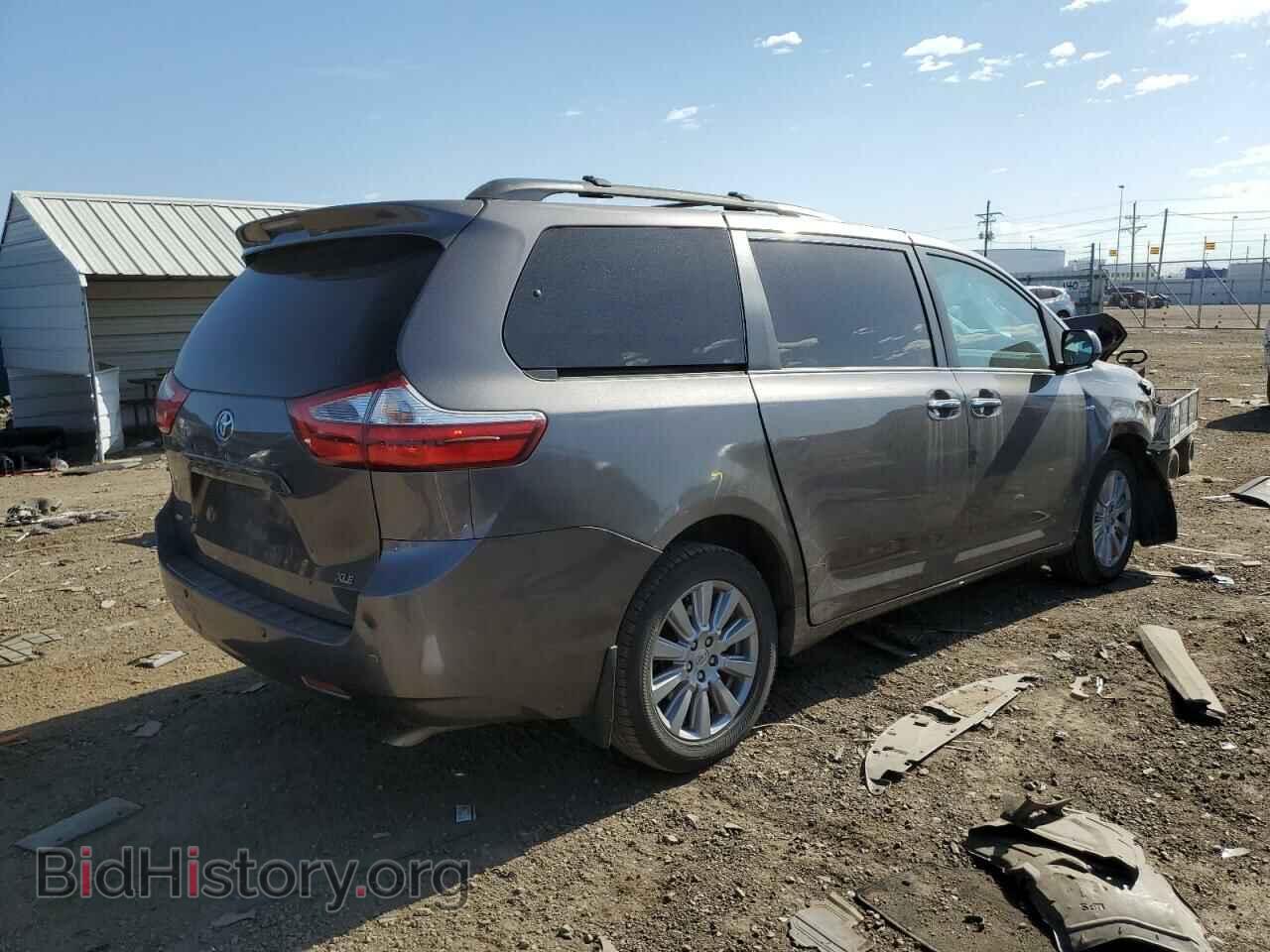 2017 TOYOTA All Models - VIN: 5TDDZ3DC6HS186889 - Фото 3