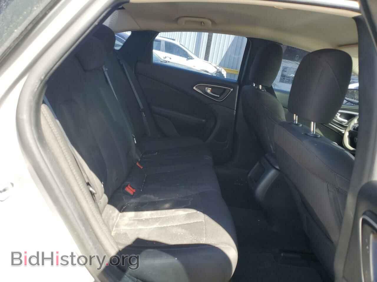 2016 CHRYSLER 200 - VIN: 1C3CCCAB4GN170840 - Фото 10