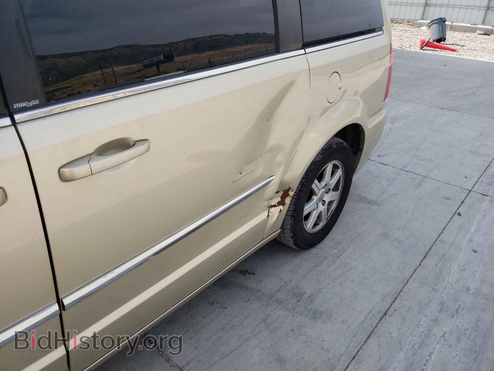 2011 CHRYSLER MINIVAN - VIN: 2A4RR8DG9BR641024 - Photo 9