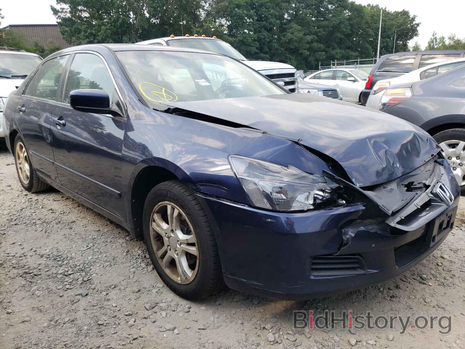 Photo 1HGCM56746A043585 - HONDA ACCORD 2006