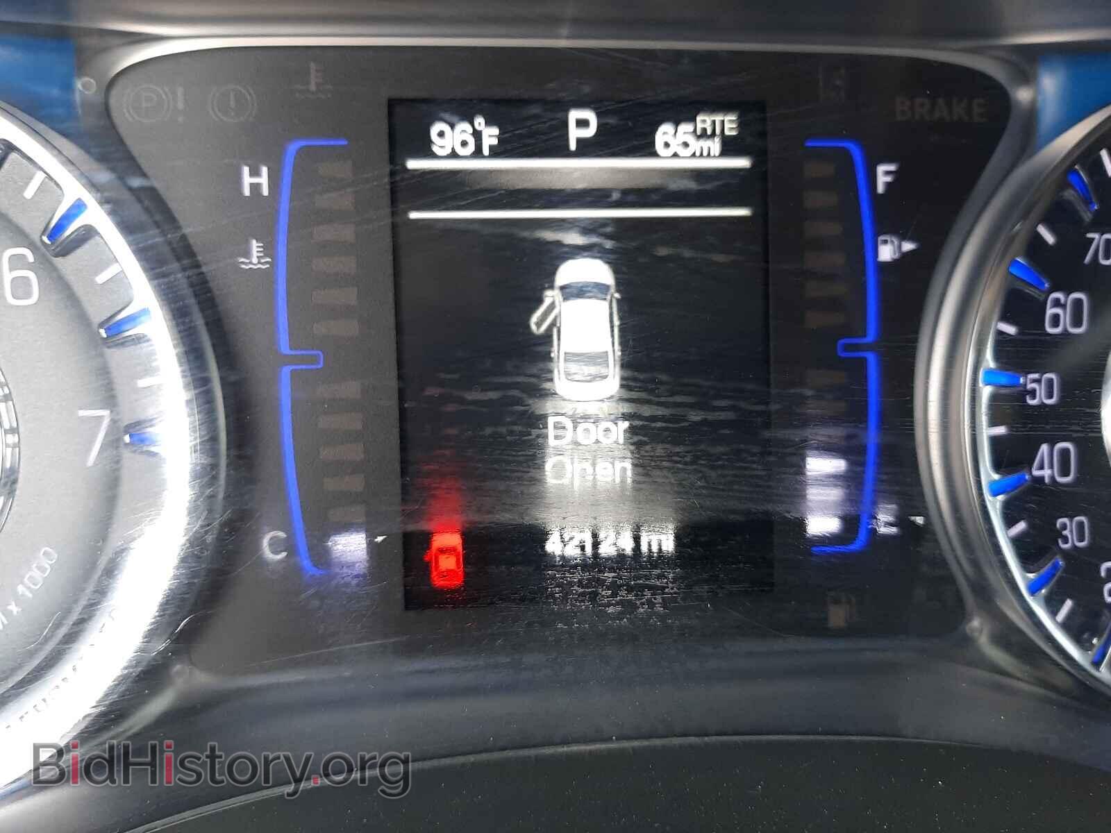 2015 CHRYSLER 200 - VIN: 1C3CCCAB6FN597080 - Фото 8