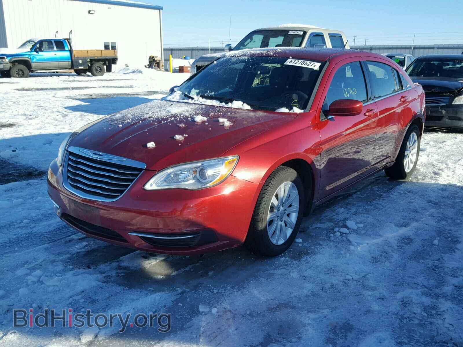 2013 CHRYSLER 200 - VIN: 1C3CCBBB5DN618832 - Photo 2