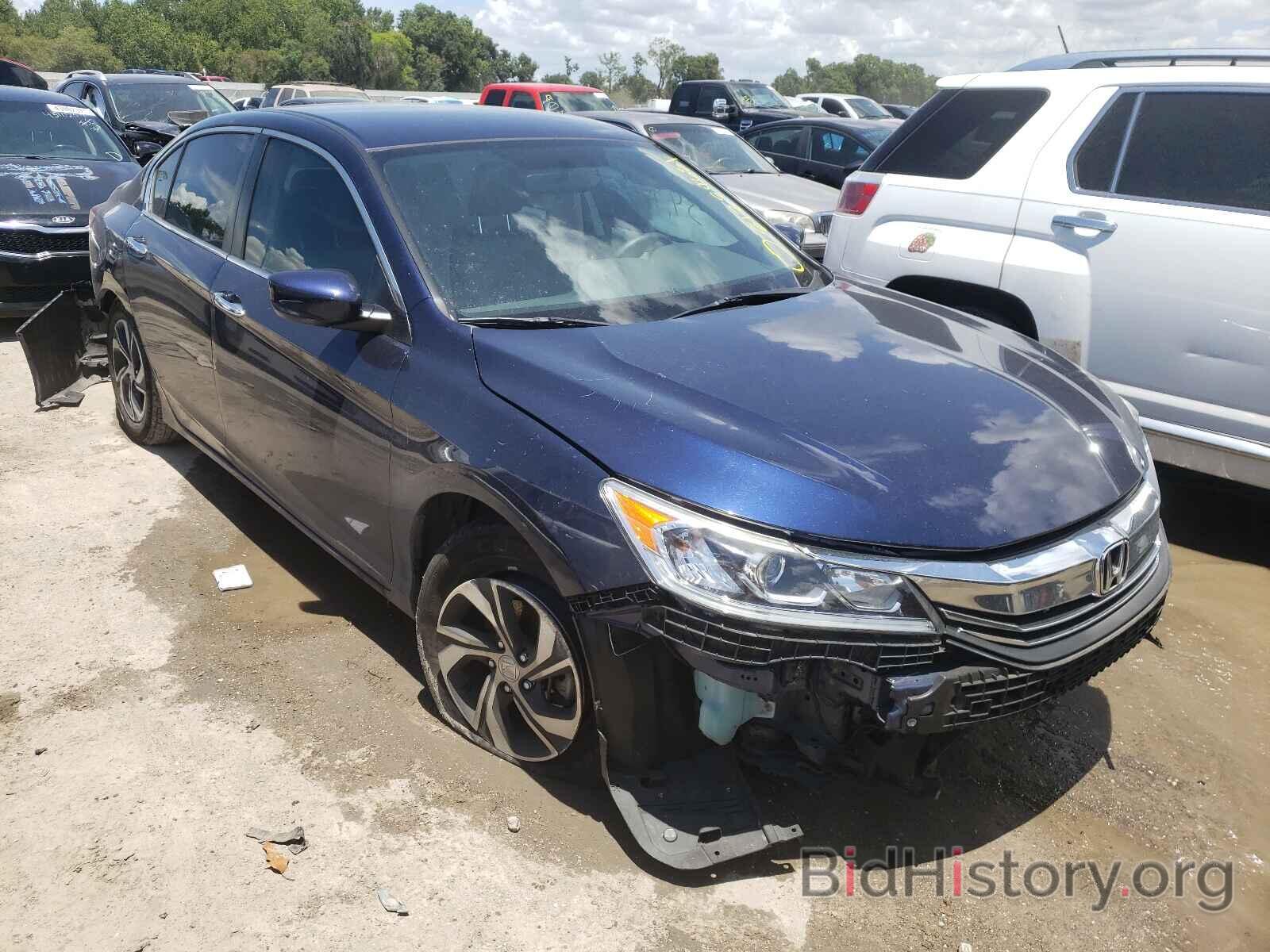 Photo 1HGCR2F32HA071188 - HONDA ACCORD 2017