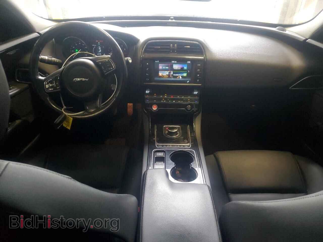 2017 JAGUAR XE - VIN: SAJAD4BG9HA963500 - Photo 8