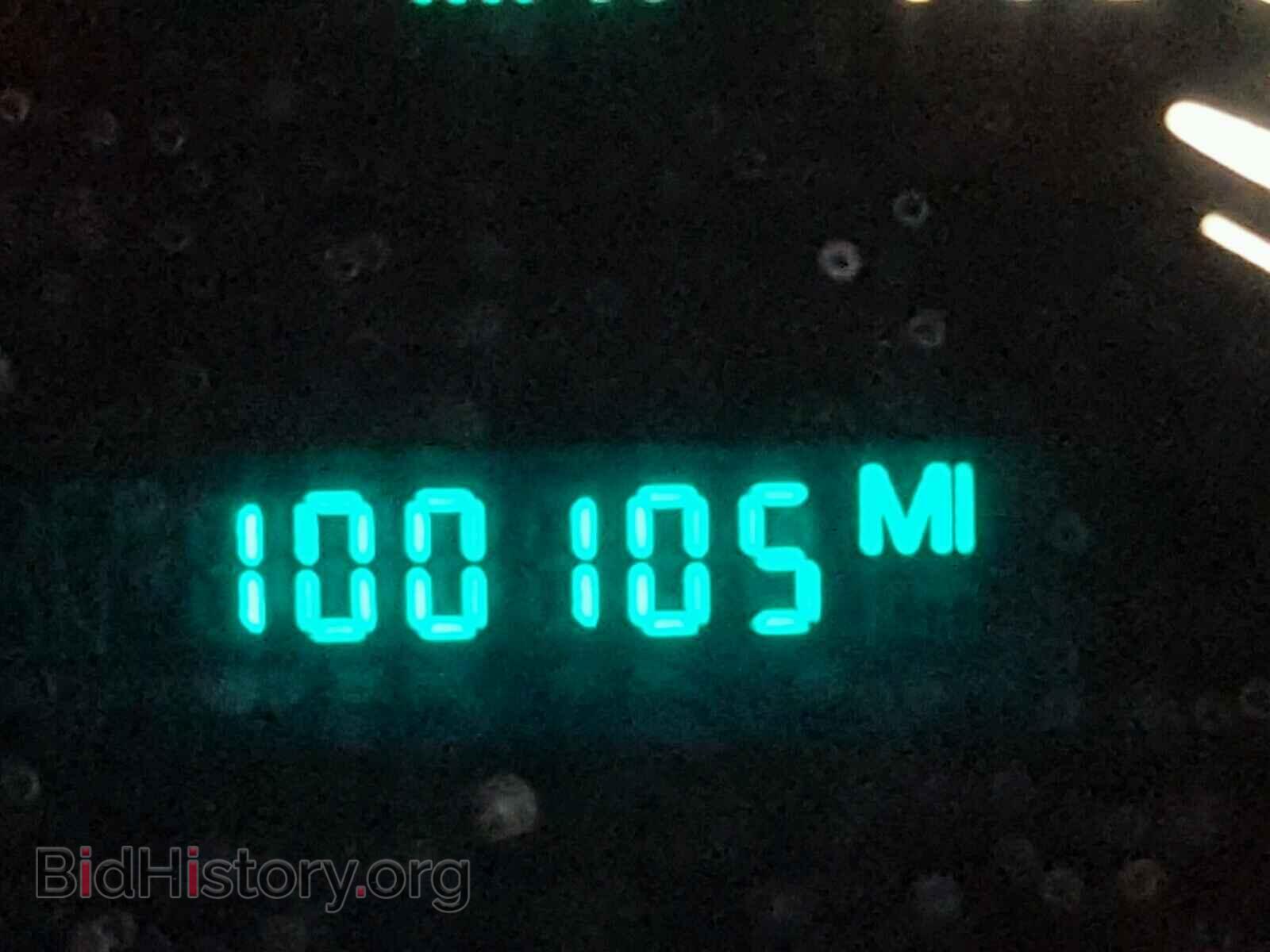 2000 CADILLAC DEVILLE - VIN: 1G6KF5792YU334336 - Фото 8
