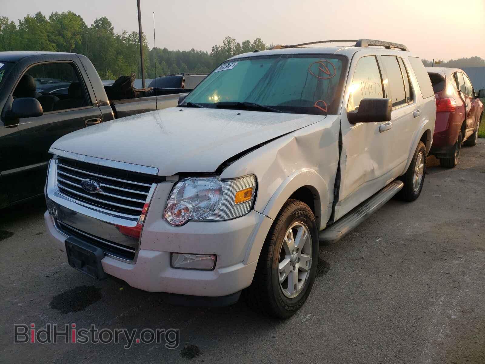 2010 FORD EXPLORER - VIN: 1FMEU7DE7AUA53857 - Photo 2