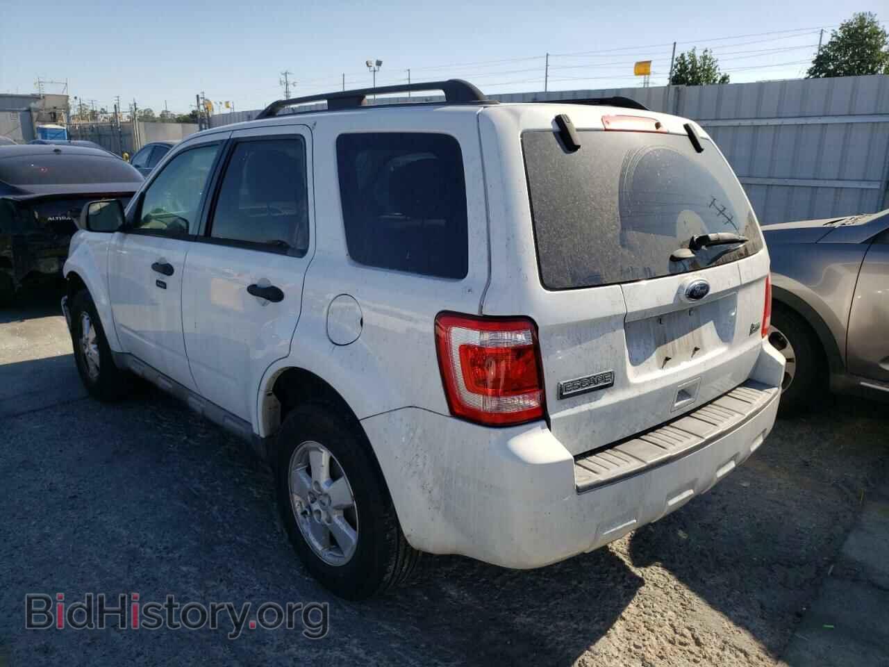 2011 FORD ESCAPE - VIN: 1FMCU0DG0BKB99899 - Фото 3