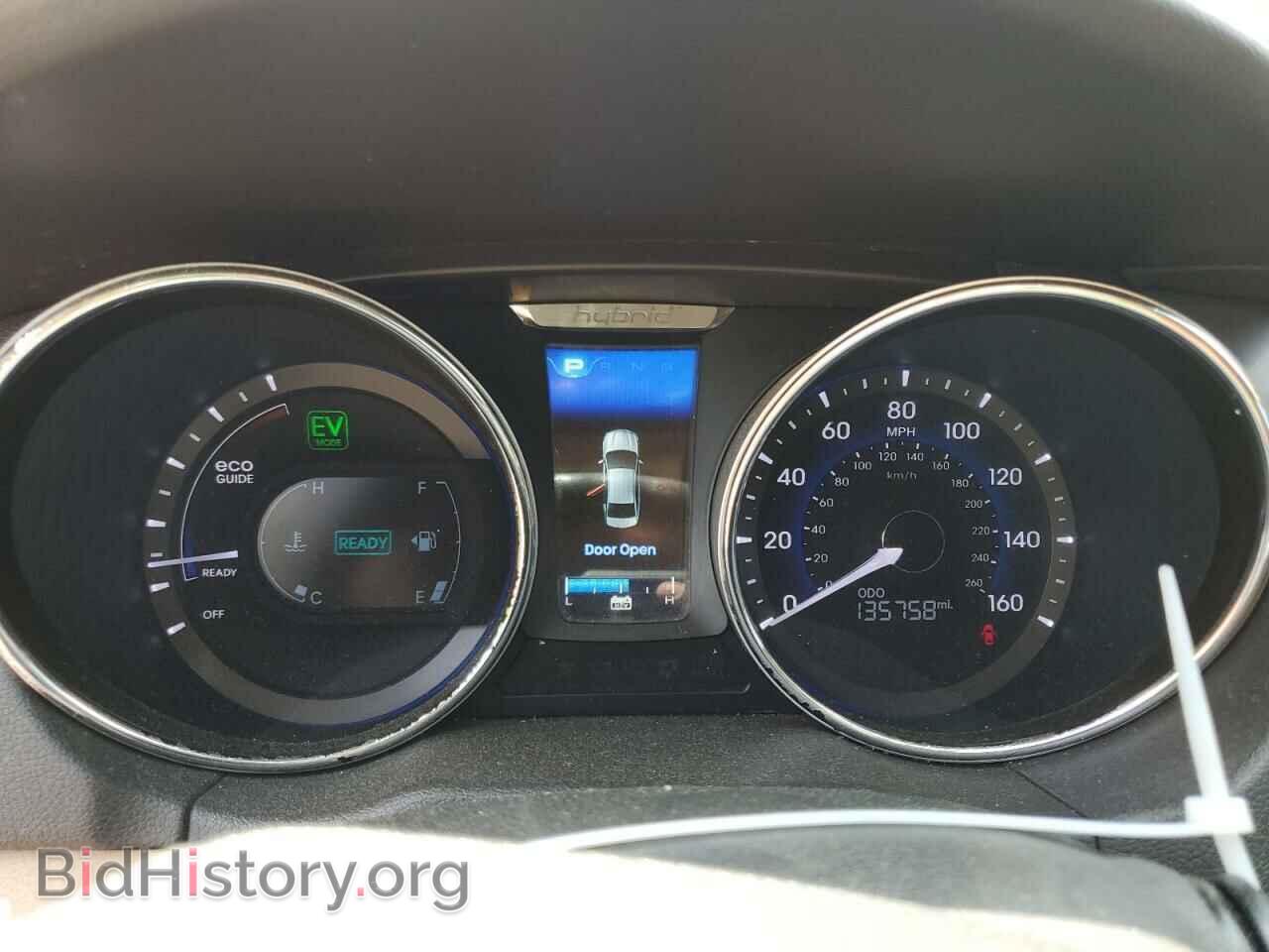 2013 HYUNDAI SONATA - VIN: KMHEC4A44DA081182 - Фото 9