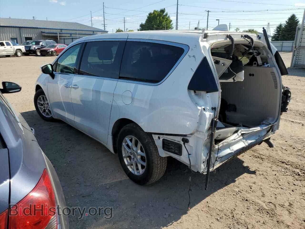 2017 CHRYSLER PACIFICA - VIN: 2C4RC1DGXHR588938 - Photo 3