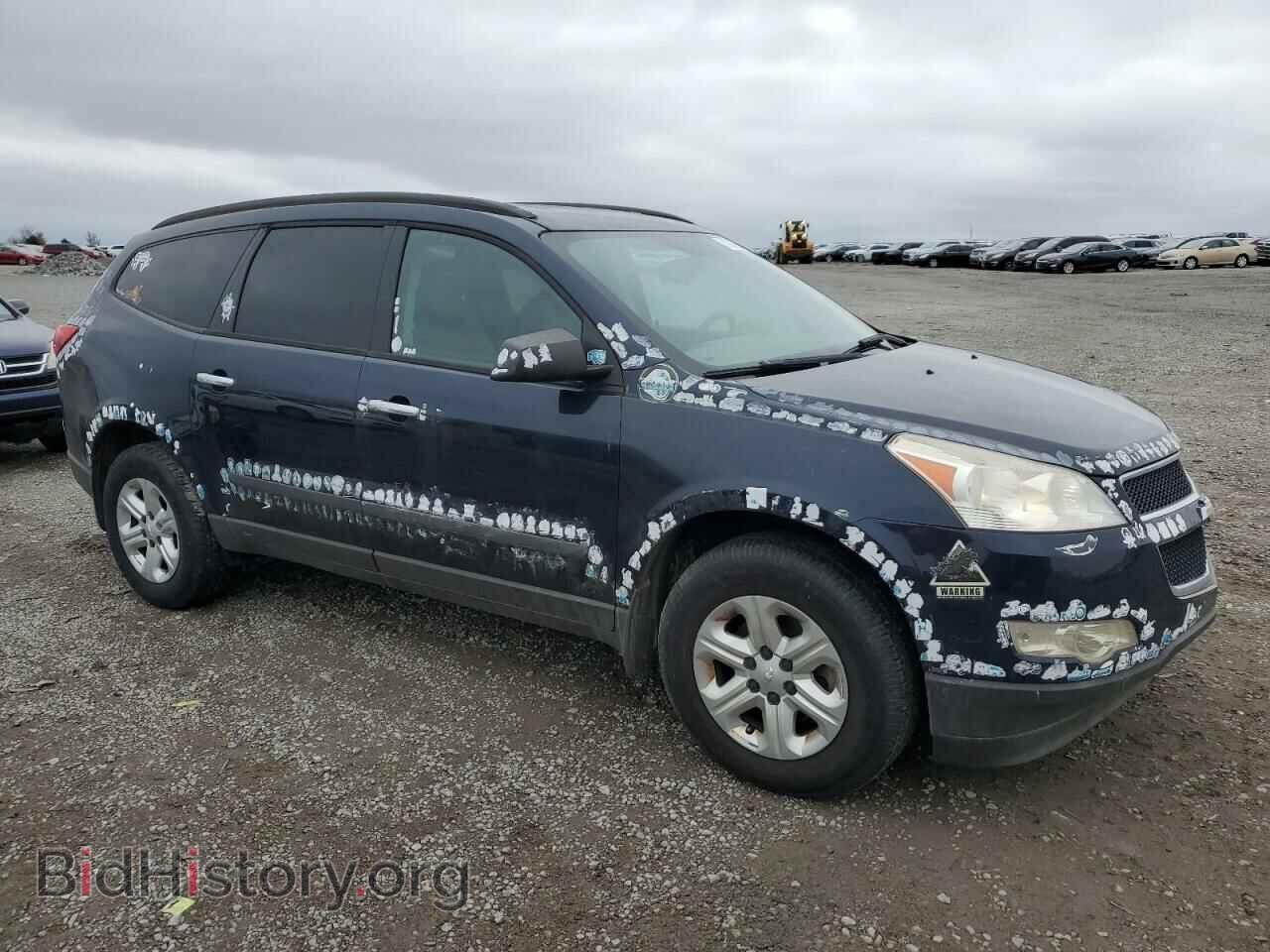 2011 CHEVROLET TRAVERSE - VIN: 1GNKRFED0BJ404806 - Фото 4