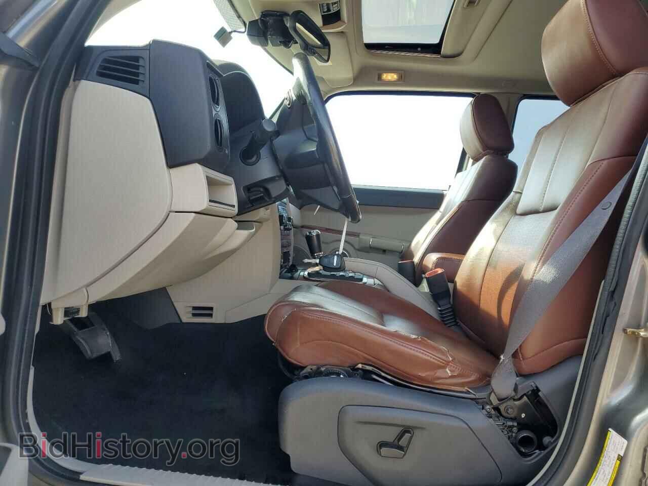 2007 JEEP COMMANDER - VIN: 1J8HH582X7C636179 - Фото 7