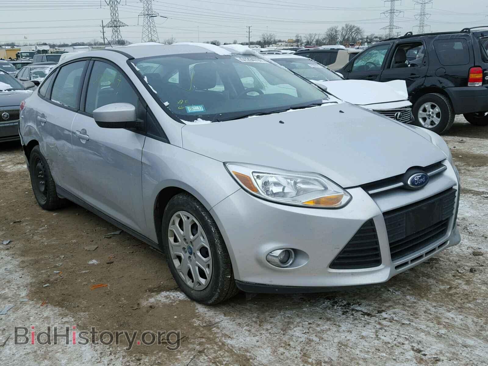 Photo 1FAHP3F22CL319238 - FORD FOCUS 2012