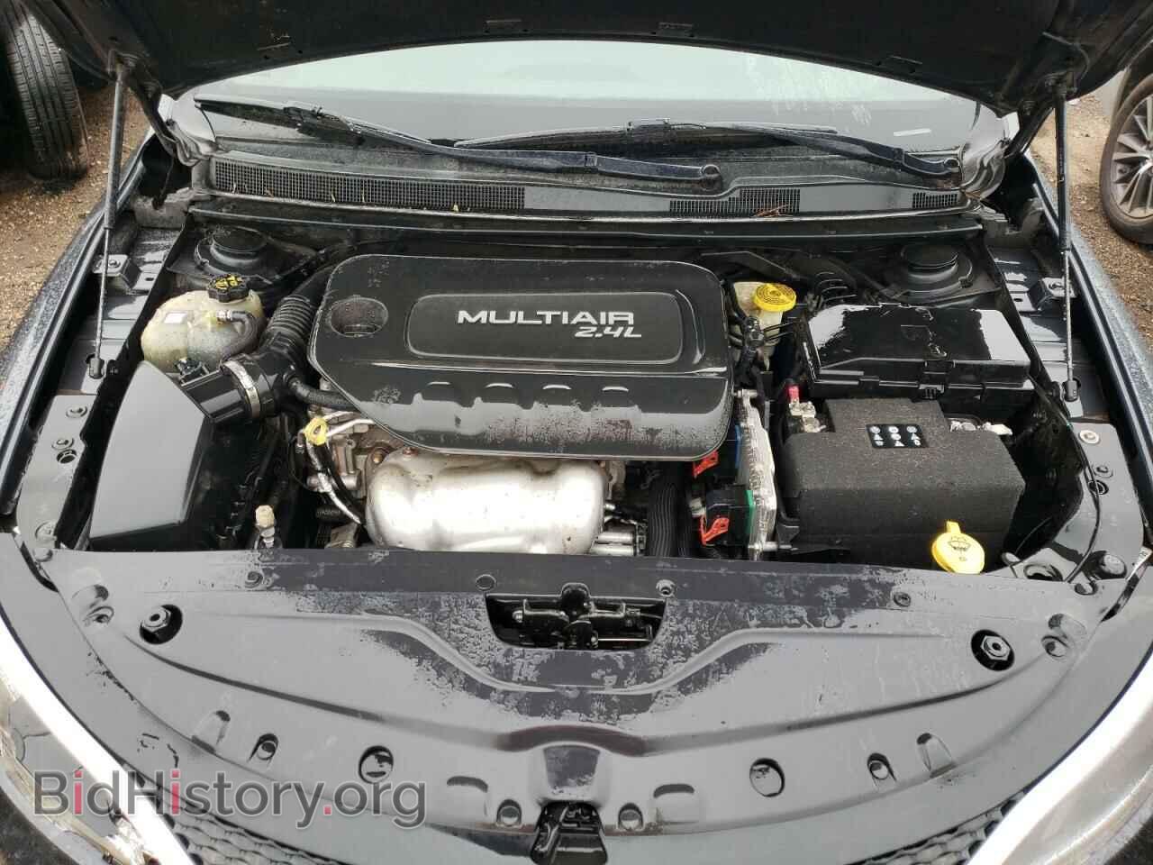 2017 CHRYSLER 200 - VIN: 1C3CCCAB1HN510768 - Фото 11