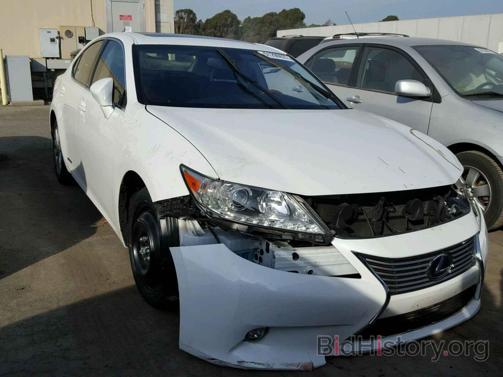 Фотография JTHBW1GG8F2078215 - LEXUS ES300 2015