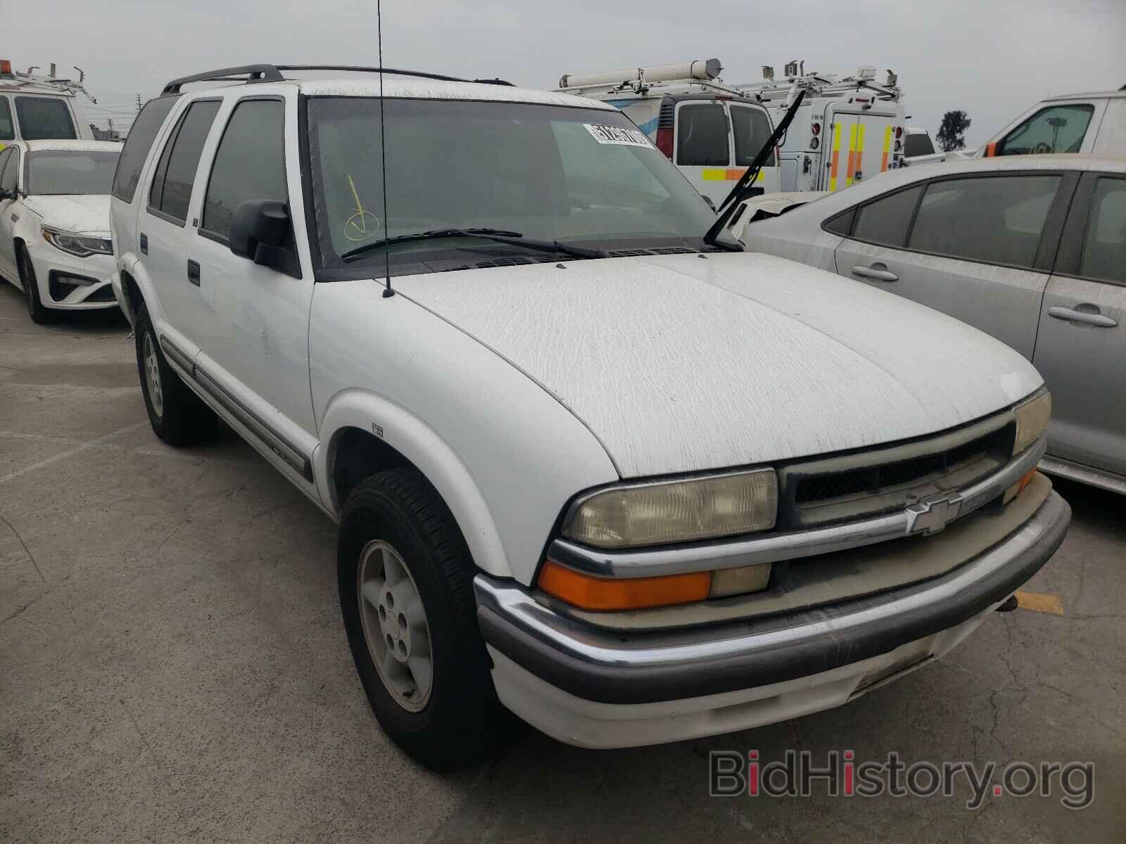 Photo 1GNDT13W4Y2142728 - CHEVROLET BLAZER 2000