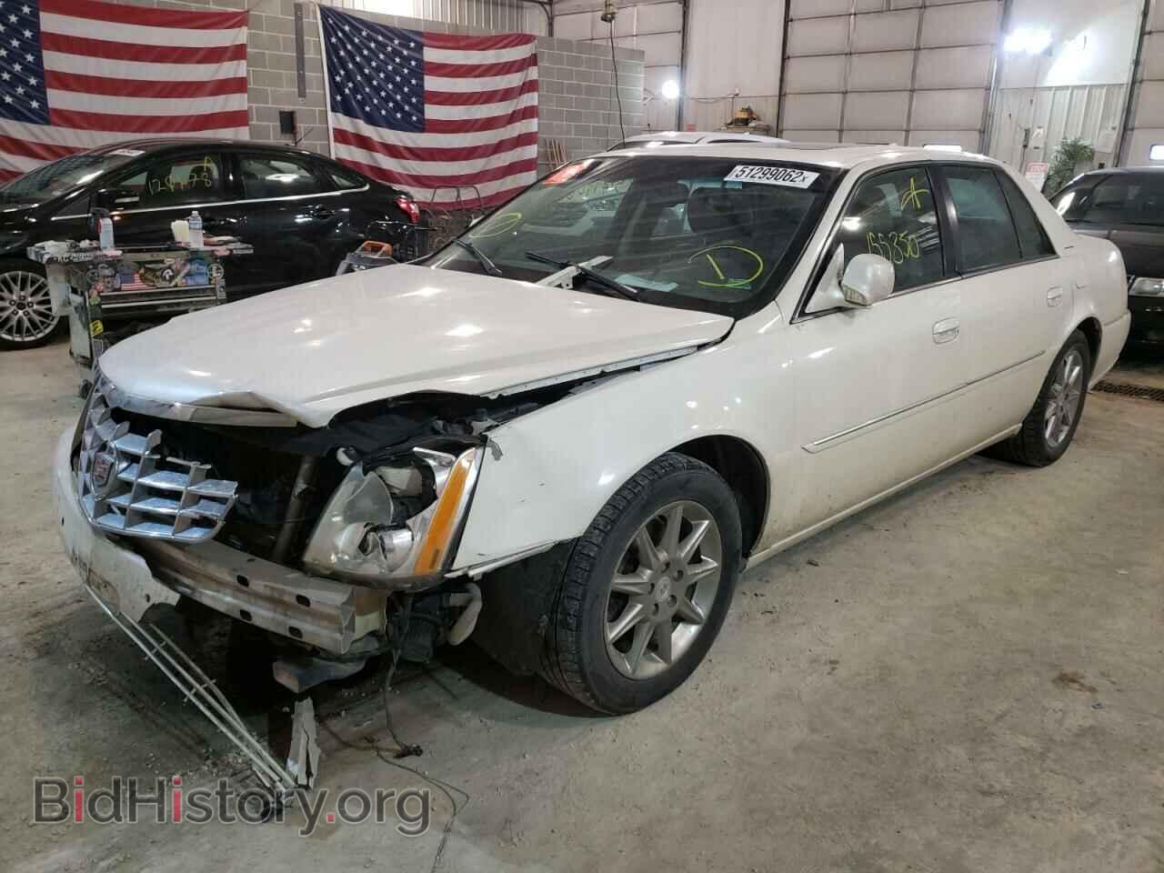 2011 CADILLAC DTS - VIN: 1G6KD5E66BU126255 - Фото 2