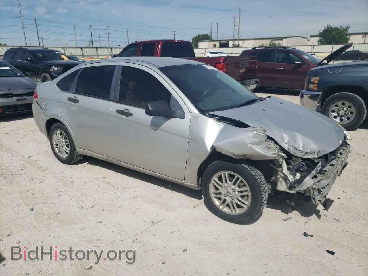 2009 FORD FOCUS - VIN: 1FAHP35NX9W141386 - Photo 4