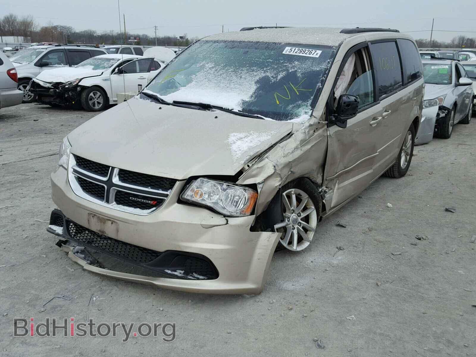 2013 DODGE CARAVAN - VIN: 2C4RDGCG3DR642768 - Фото 2