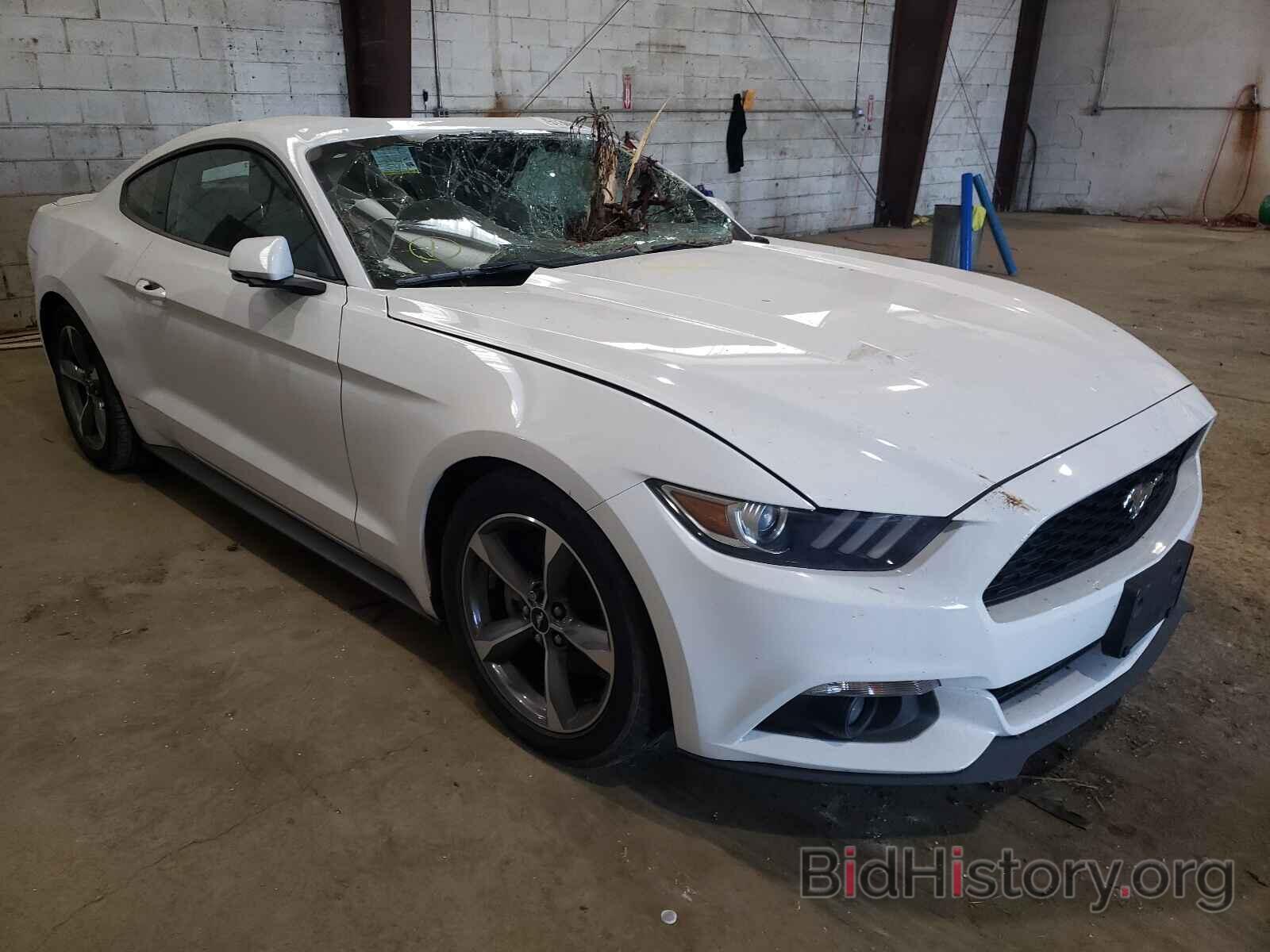 Photo 1FA6P8TH1F5373488 - FORD MUSTANG 2015