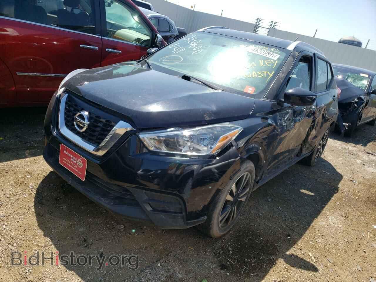 2019 NISSAN KICKS - VIN: 3N1CP5CU3KL534672 - Фото 2