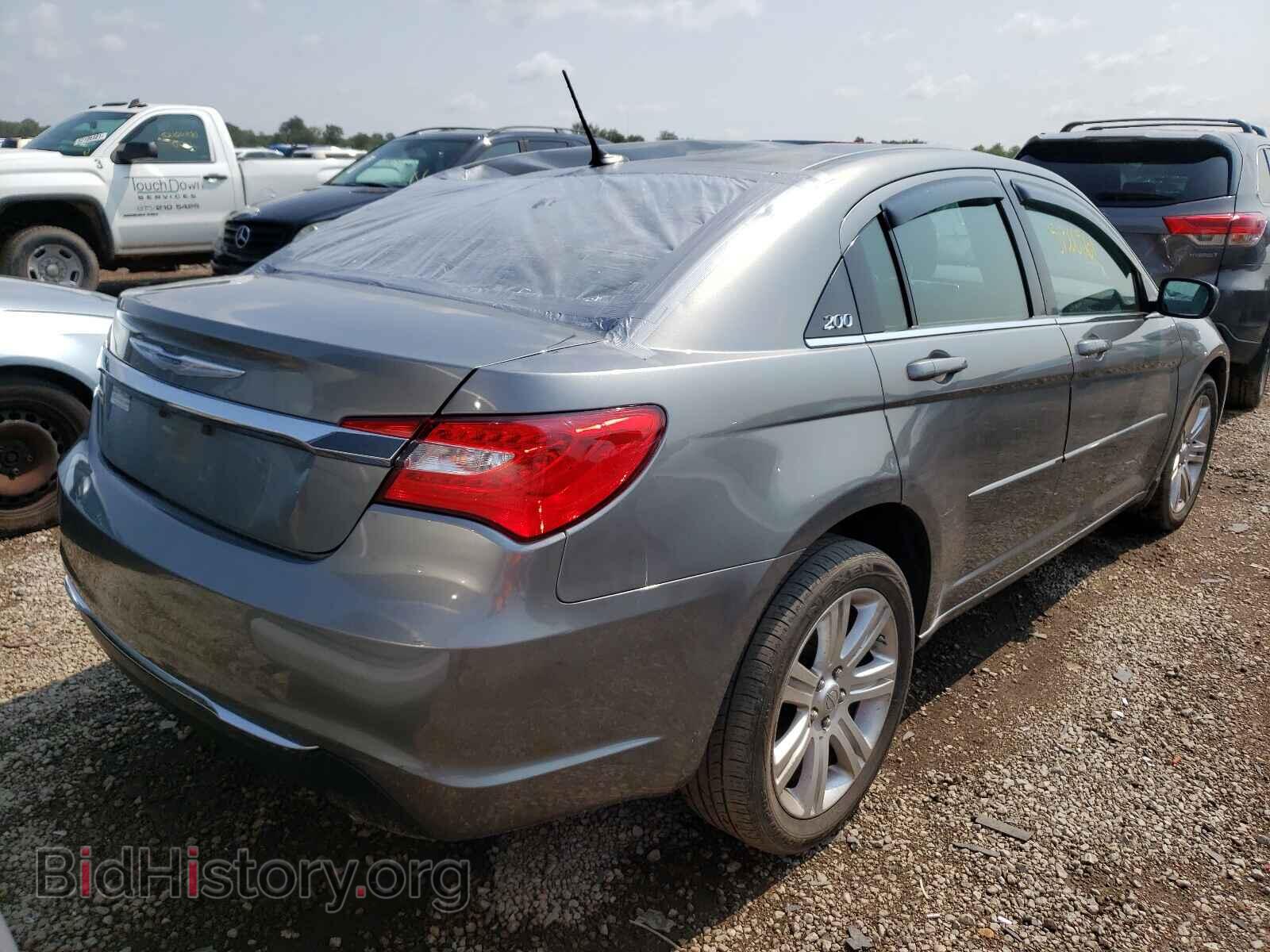 2012 CHRYSLER 200 - VIN: 1C3CCBBG0CN225833 - Фото 4