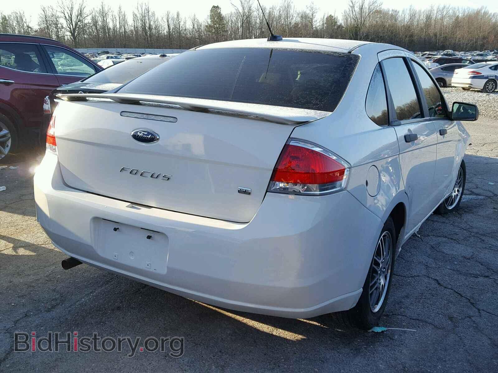 2011 FORD FOCUS - VIN: 1FAHP3FN4BW151822 - Photo 4