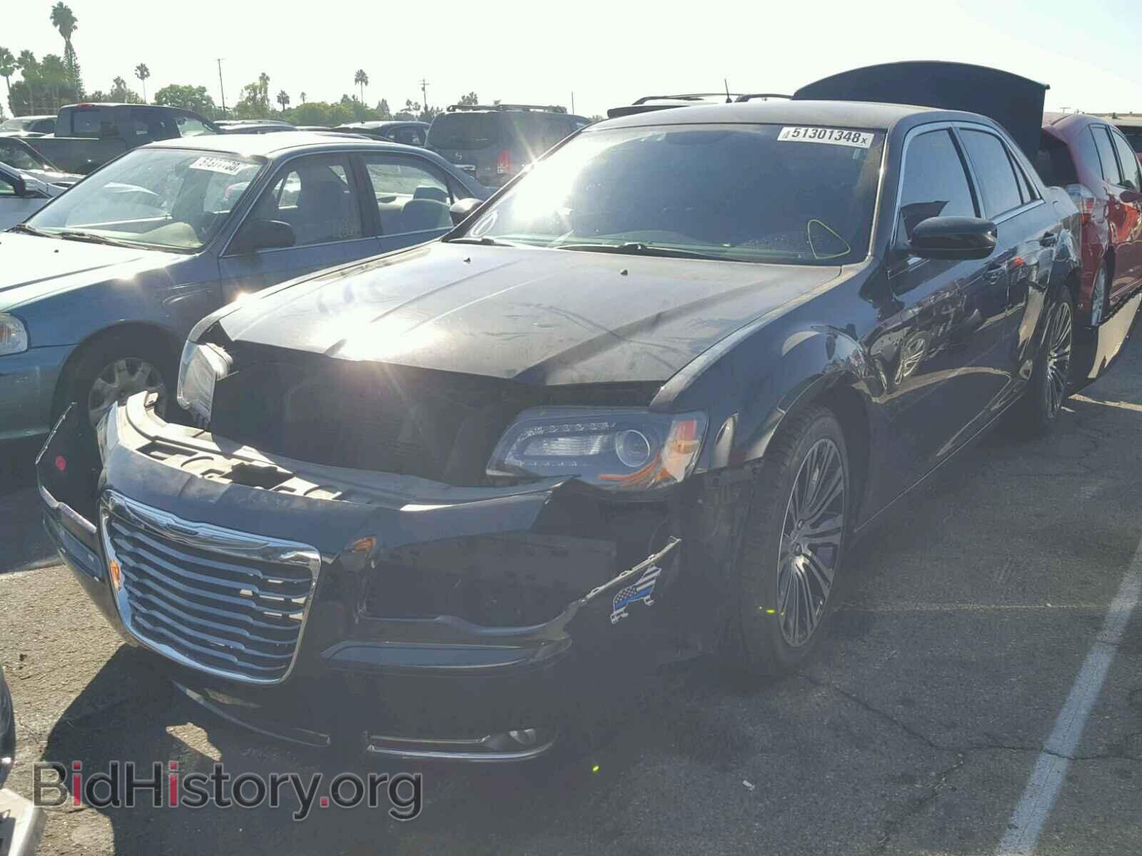 2014 CHRYSLER 300 - VIN: 2C3CCABG0EH136351 - Фото 2