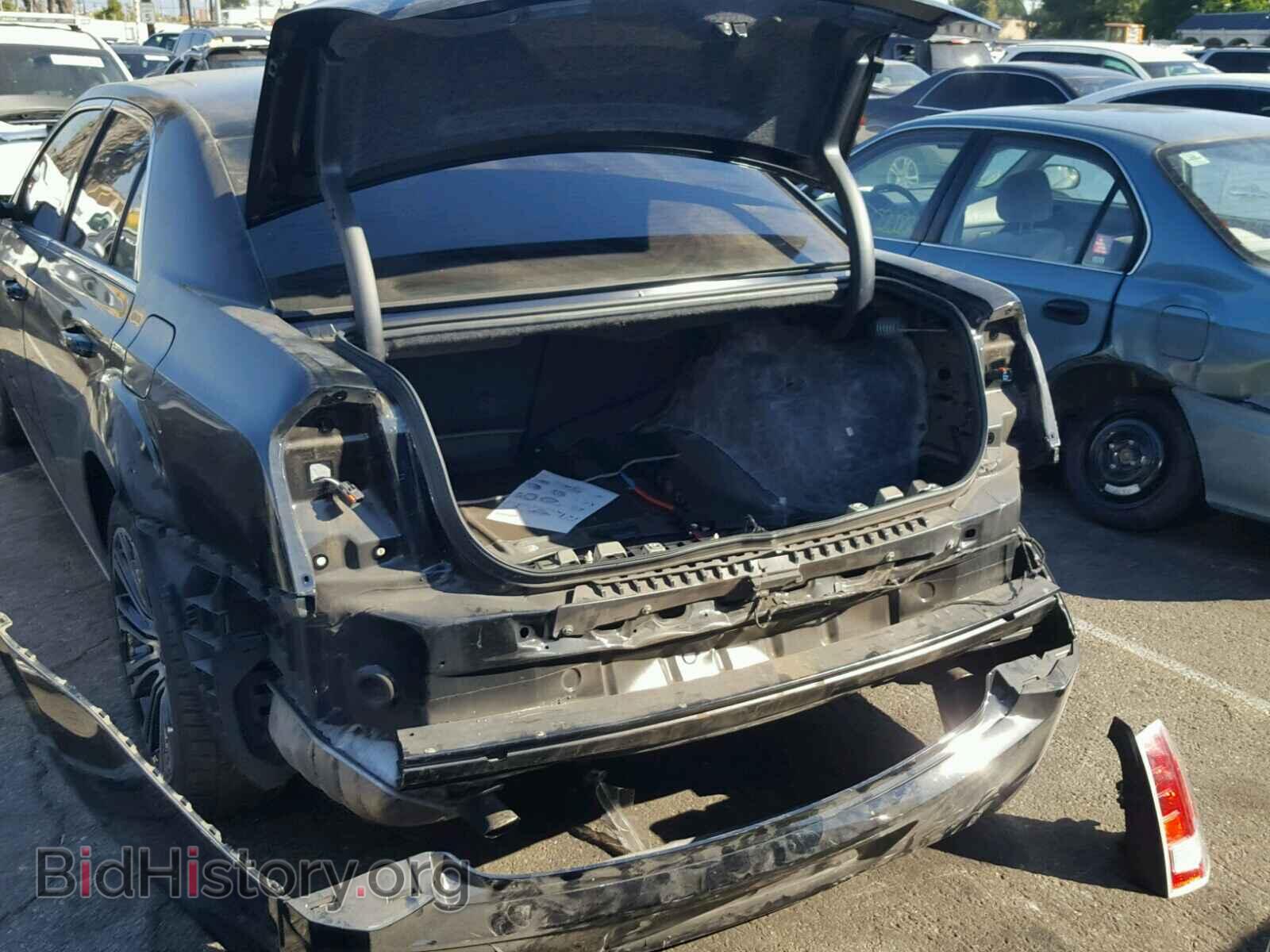 2014 CHRYSLER 300 - VIN: 2C3CCABG0EH136351 - Фото 9