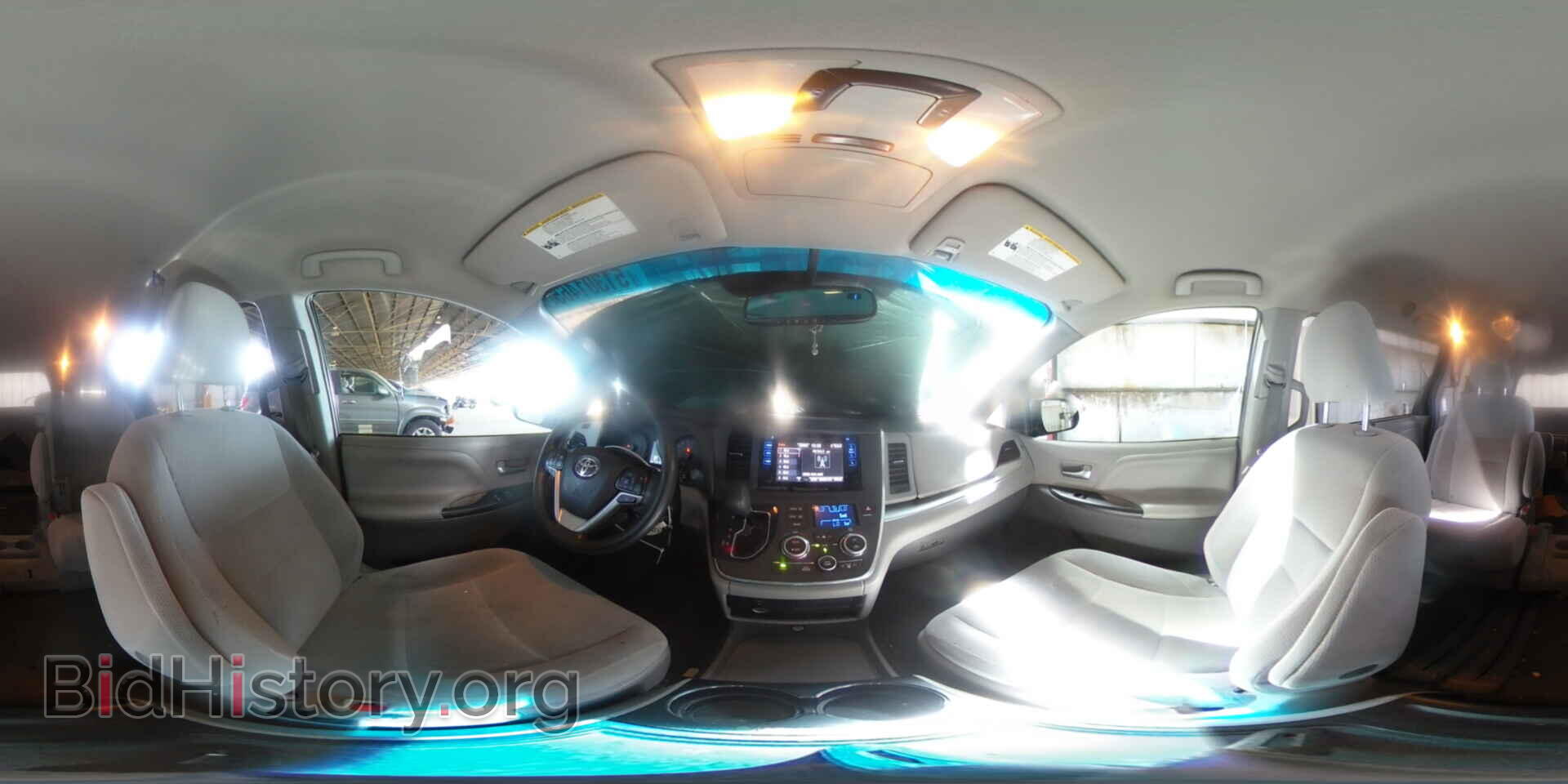 2017 TOYOTA All Models - VIN: 5TDKZ3DC4HS810857 - Фото 14