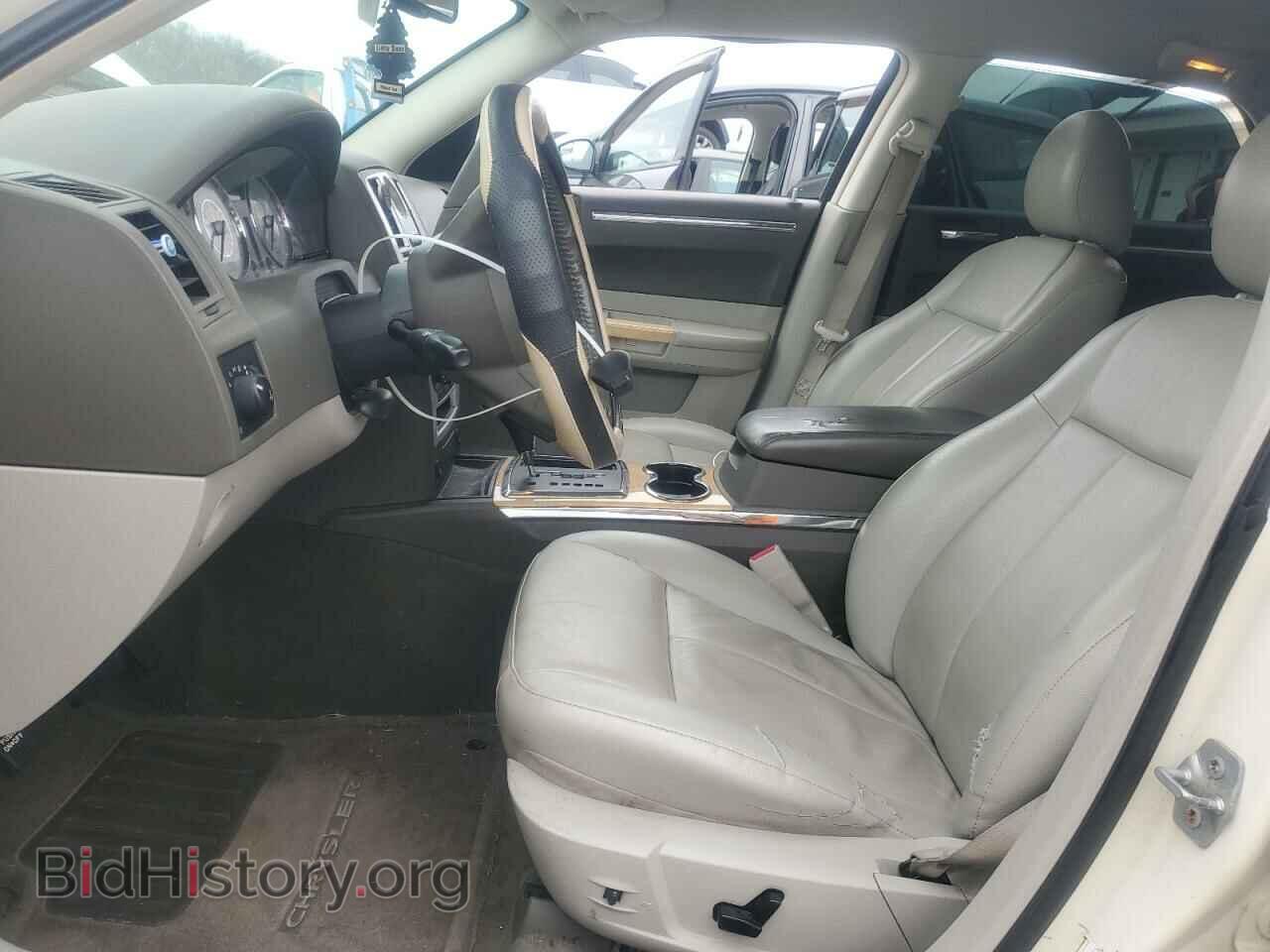 2008 CHRYSLER 300 - VIN: 2C3KA33G68H209254 - Фото 7