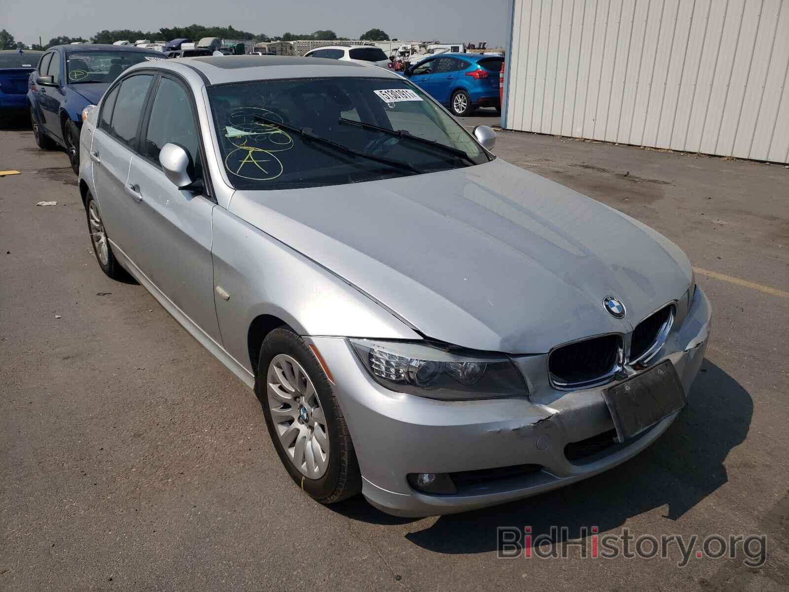 Photo WBAPH53589A434327 - BMW 3 SERIES 2009