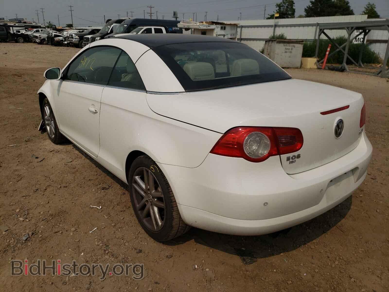 2008 VOLKSWAGEN EOS - VIN: WVWFA71F58V015885 - Фото 3