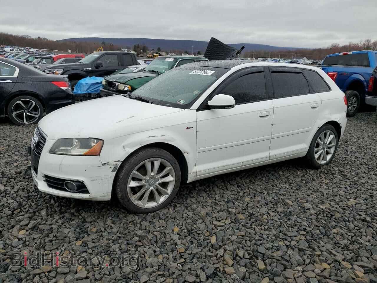 Фотография WAUBJAFMXBA017906 - AUDI A3 2011
