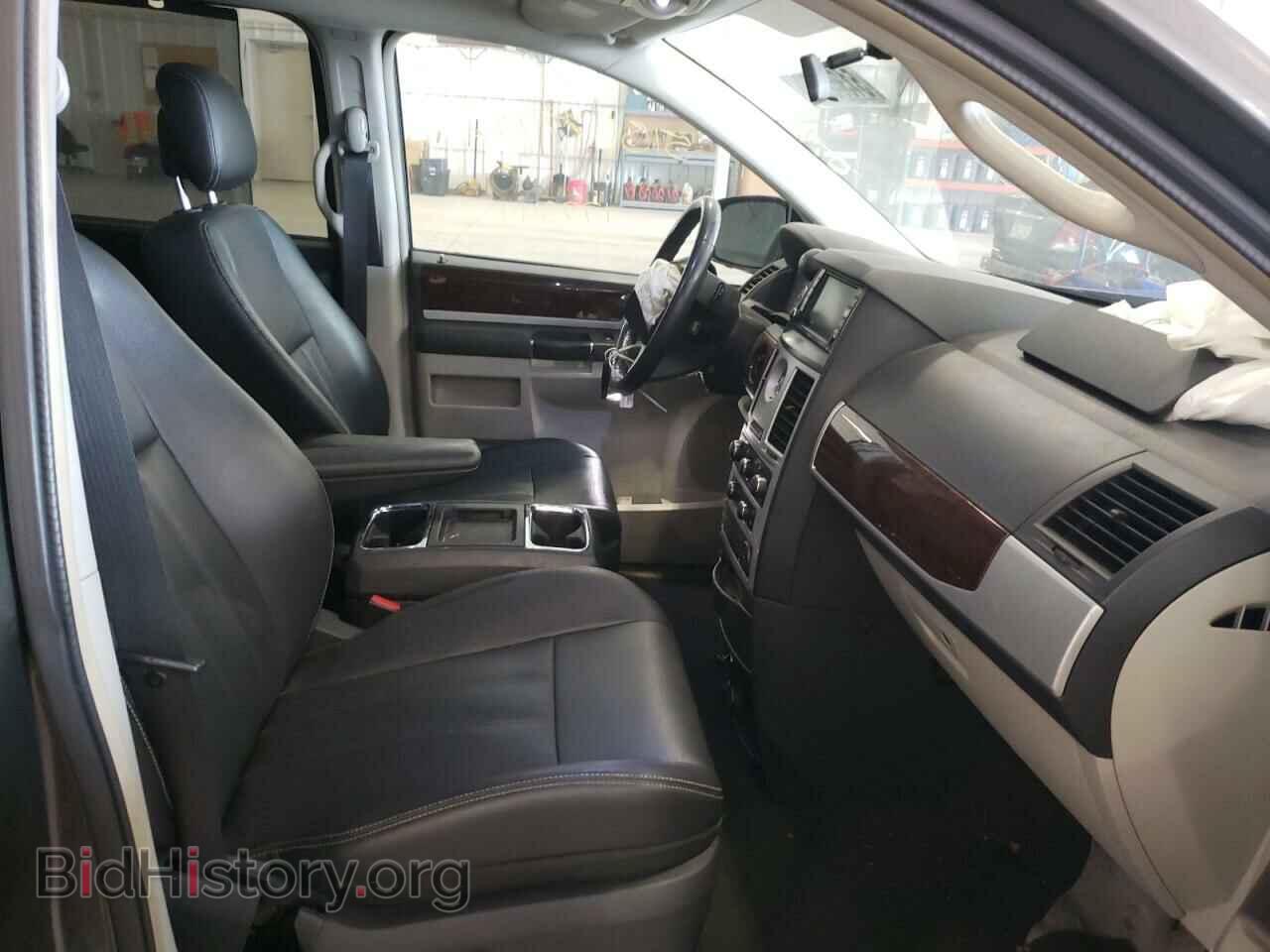 2010 CHRYSLER MINIVAN - VIN: 2A4RR8D12AR448952 - Фото 5