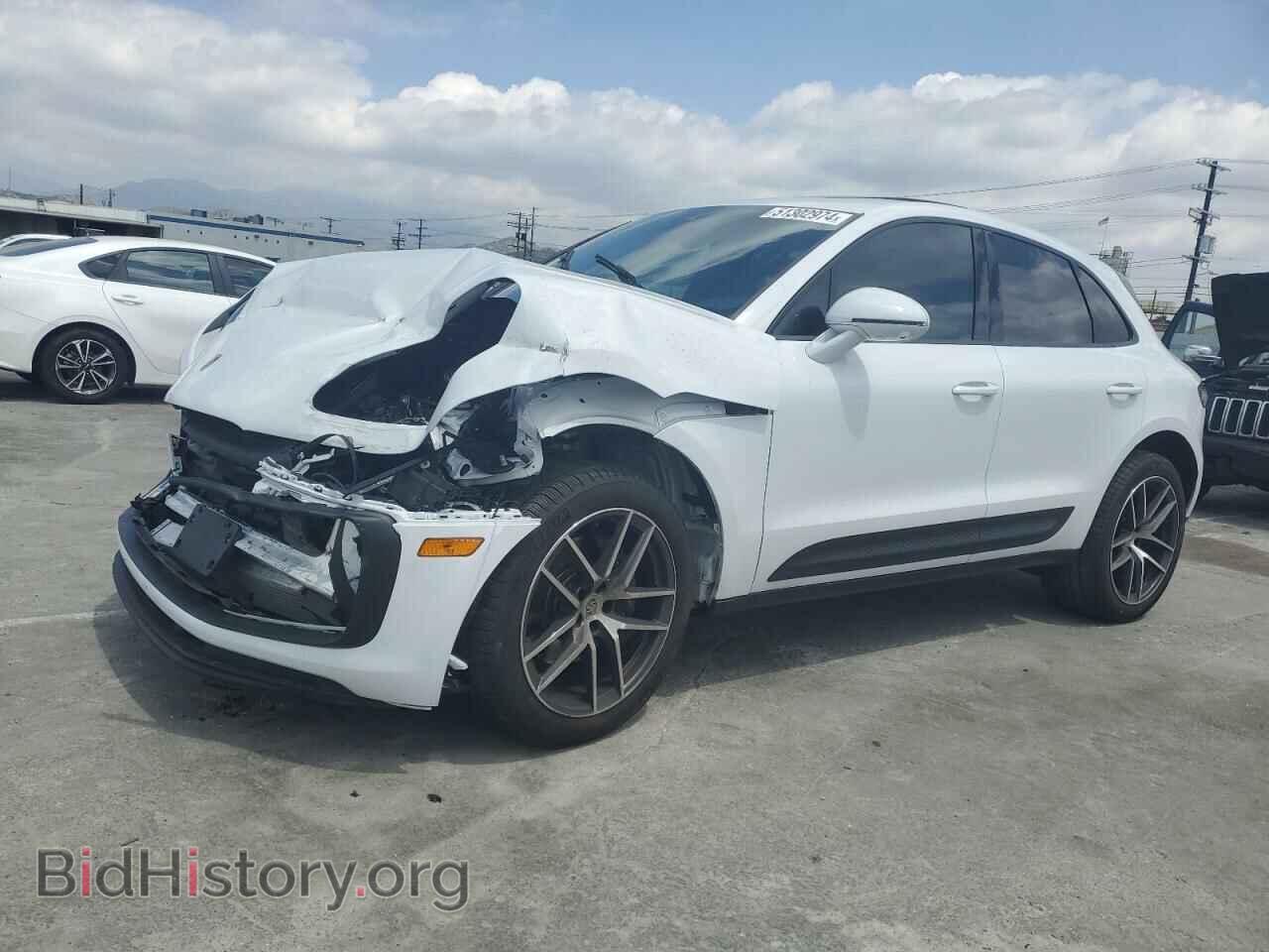 Фотография WP1AA2A56PLB21498 - PORSCHE MACAN BASE 2023