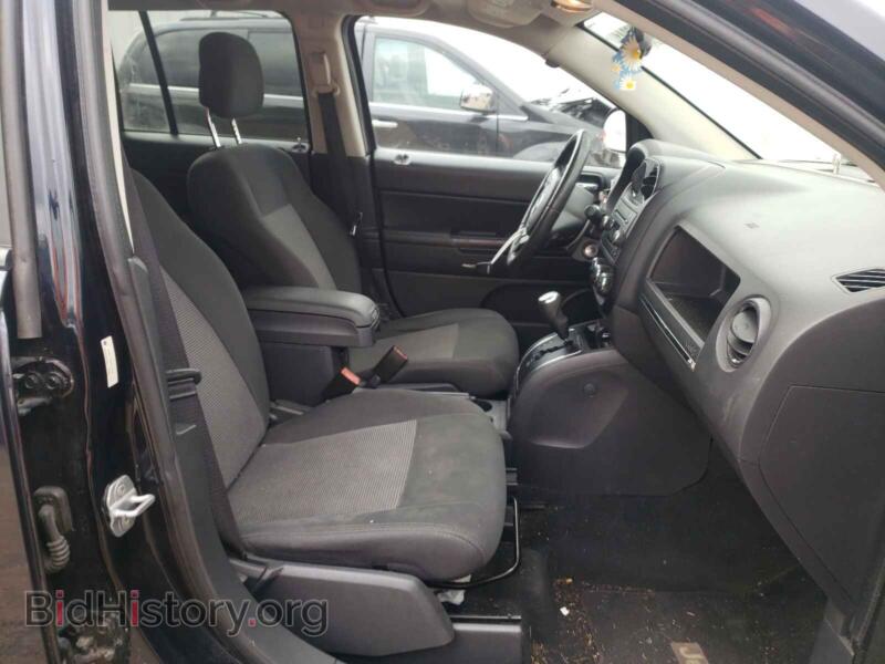 2011 Jeep COMPASS (VIN 1J4NF1FB9BD150309) — photo 5 of 10