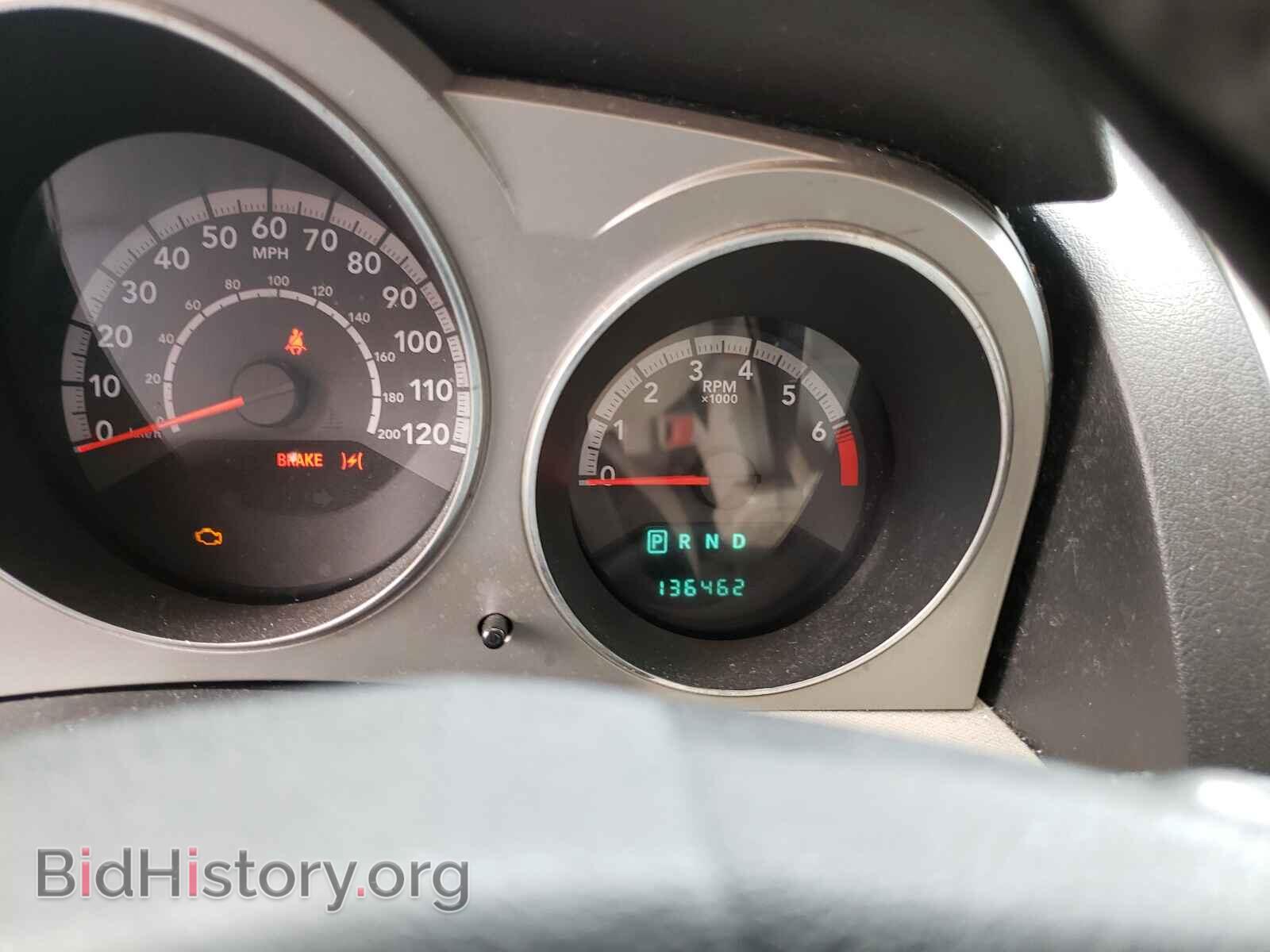 2010 DODGE AVENGER - VIN: 1B3CC5FB5AN136267 - Photo 8