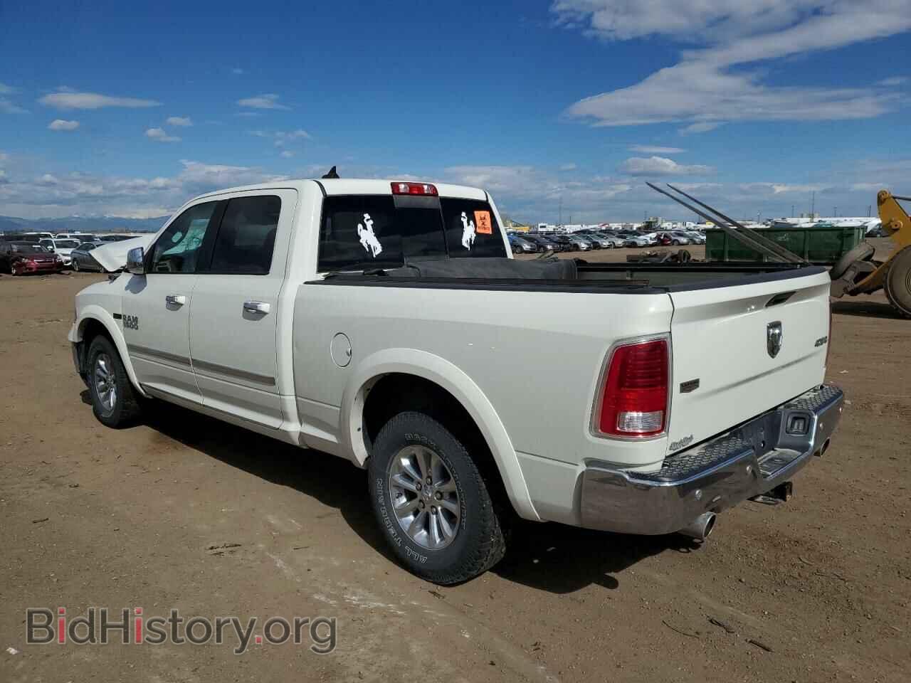 2018 RAM 1500 - VIN: 1C6RR7VM6JS238594 - Photo 2