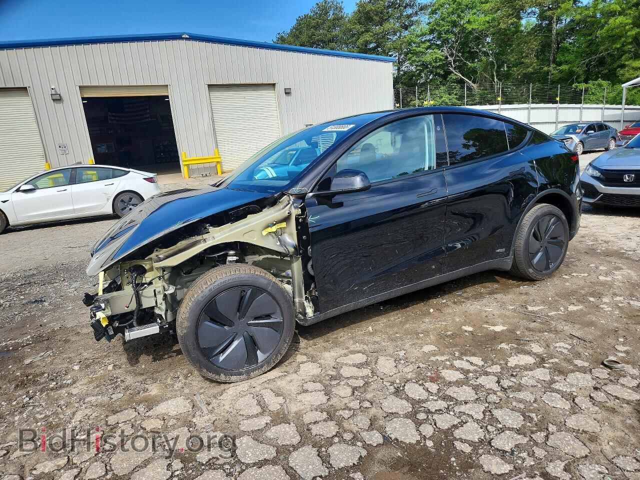 Фотография 7SAYGDEDXTA437348 - TESLA MODEL Y 2026